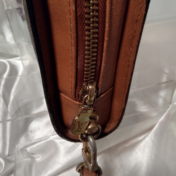 Louis Vuitton Brown Monogram Clutch - Picture 6 of 12
